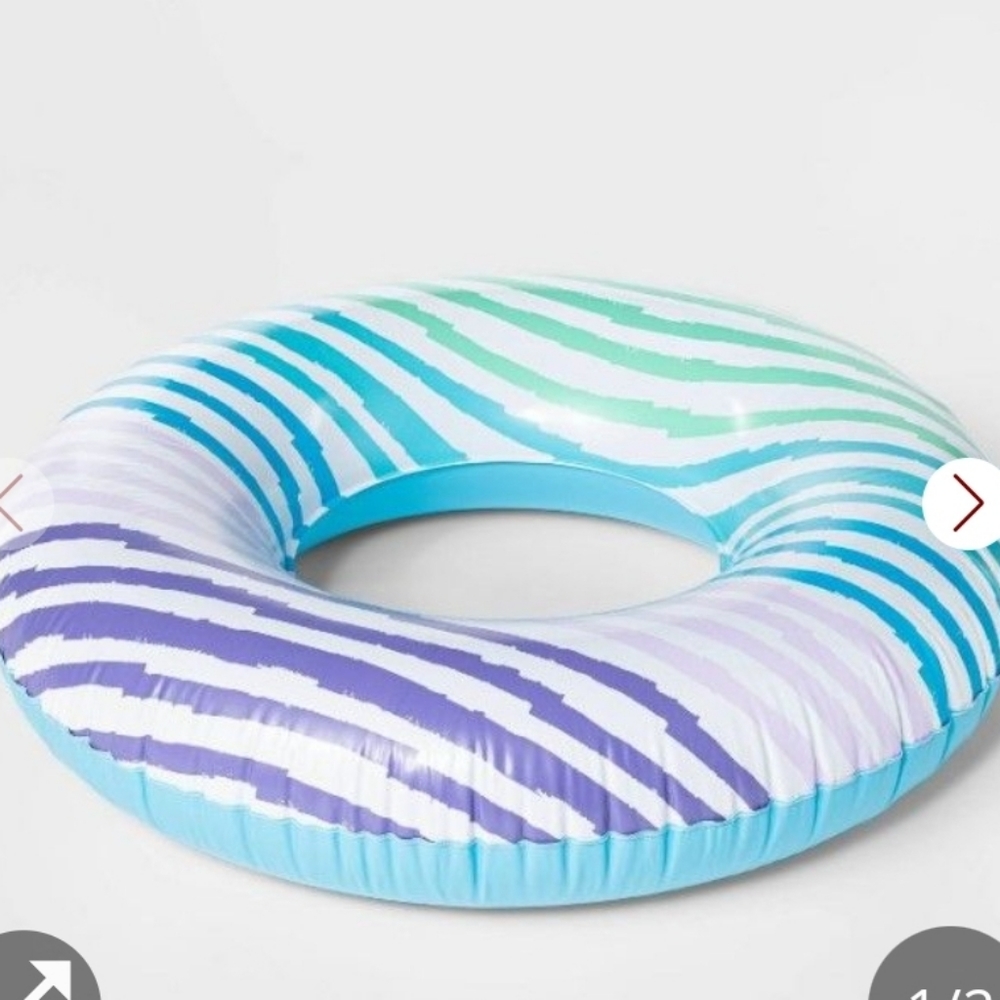 COPY - ❤️ 3 pool tubes *3 floats$12*